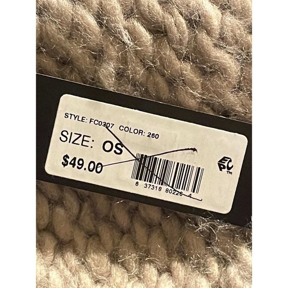 Echo Knit Faux Fur Pom Beanie (444) - Picture 3 of 4